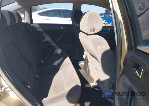 2001 Volkswagen Passat Gls from USA, damaged, VIN WVWPD63B61P296234